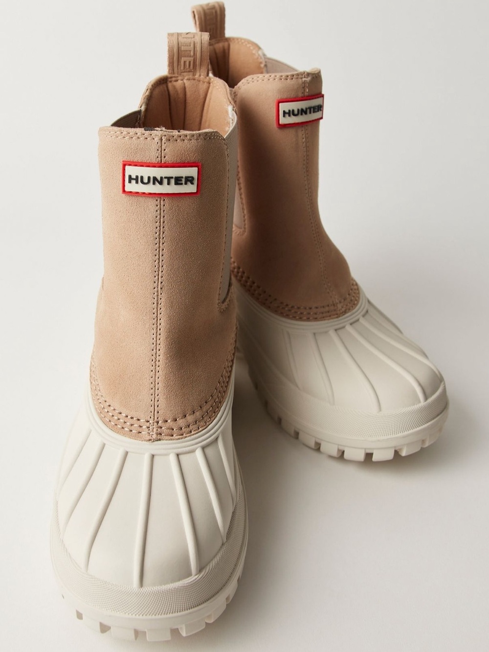 Hunter Sutton Chelsea Duck Boots in Beige and Cream- Size 9 - Picture 2 of 8